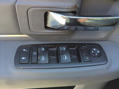 Used 2015 RAM 1500 Big Horn RWD image 9