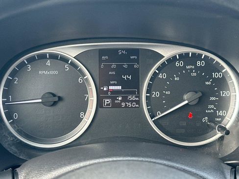 Used 2024 Nissan Kicks S image 23