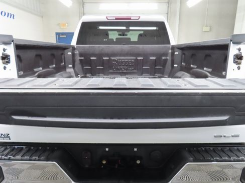 Used 2021 GMC Sierra 1500 SLE image 30