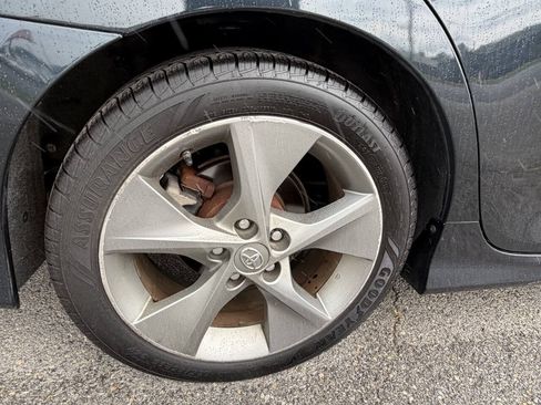 Used 2014 Toyota Camry SE FWD image 14