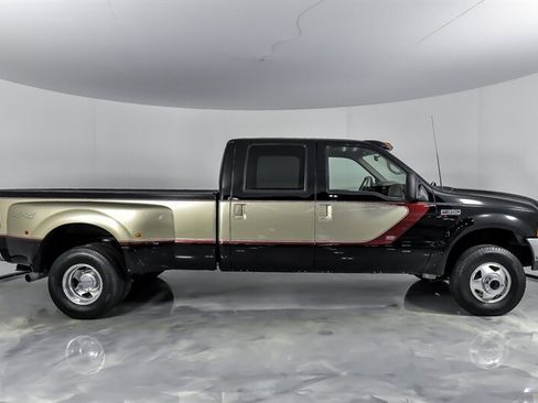 Used 2000 Ford F350 Lariat image 13