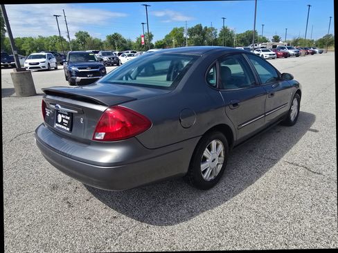 Used 2003 Ford Taurus SEL FWD image 4