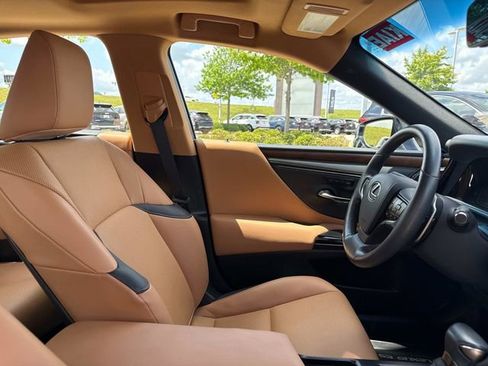 Used 2022 Lexus ES 350 w/ Premium Package image 15
