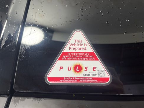 New 2025 Chevrolet Suburban Premier image 12