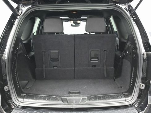 Used 2024 Dodge Durango GT image 16