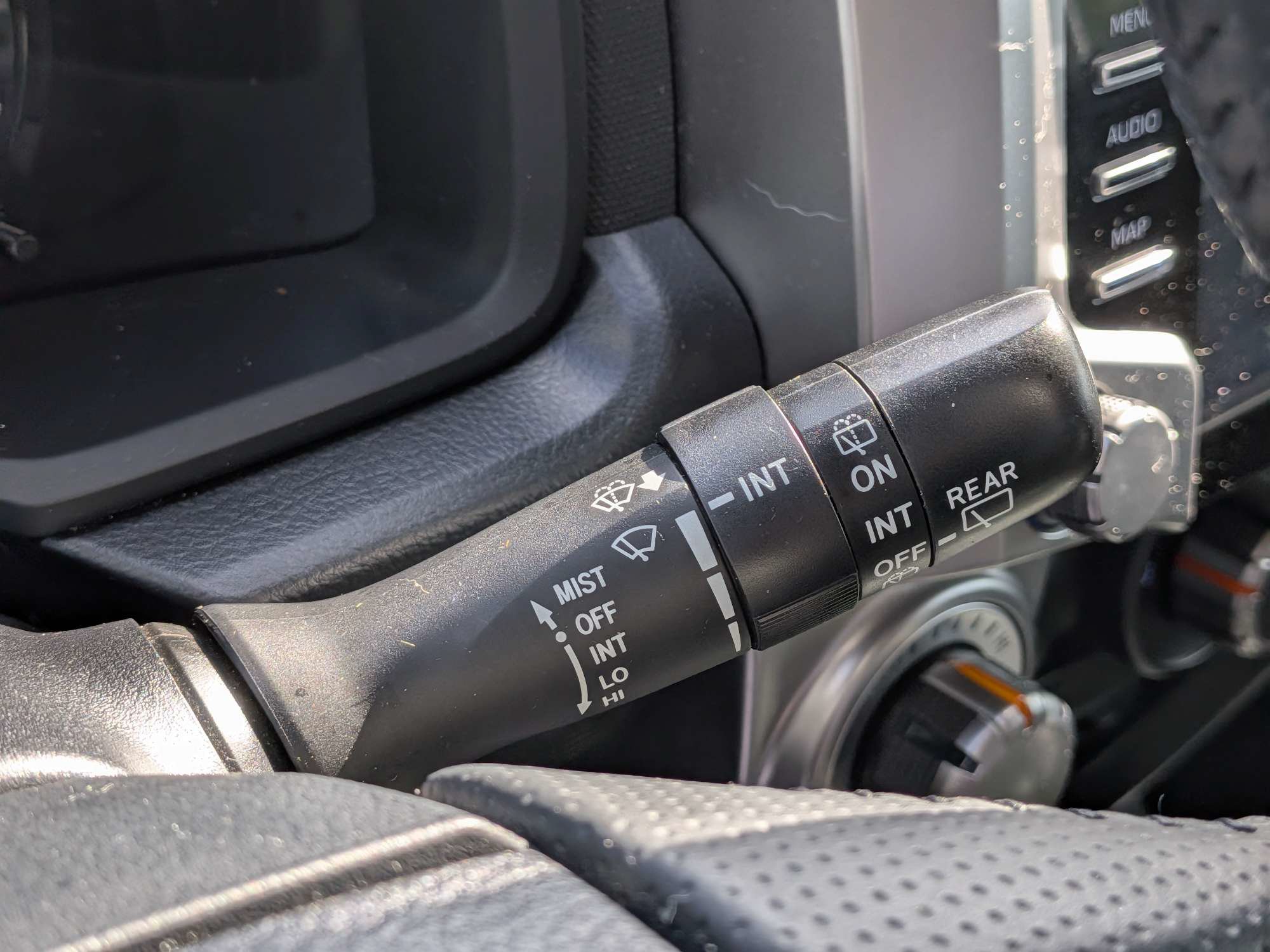 Used 2024 Toyota 4Runner SR5 AWD/4WD image 29