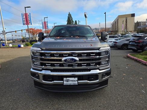 Used 2024 Ford F250 Lariat image 2