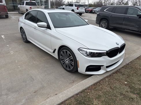 Used 2018 BMW 540i w/ M Sport Package image 3
