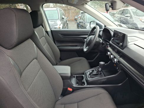 Used 2025 Honda CR-V LX image 11