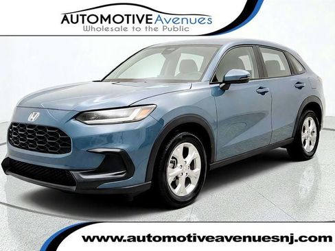 Used 2024 Honda HR-V LX image 1
