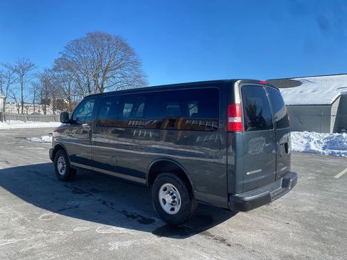 Used 2017 Chevrolet Express 2500 LS image 8