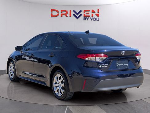 Used 2024 Toyota Corolla LE image 3