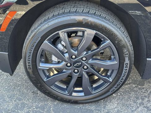 Used 2024 Chevrolet Equinox RS w/ LPO, Floor Liner Package FWD image 9