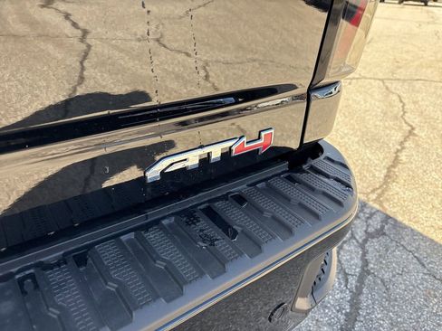 New 2026 GMC Sierra 2500 AT4 w/ AT4 Premium Plus Package AWD/4WD image 8