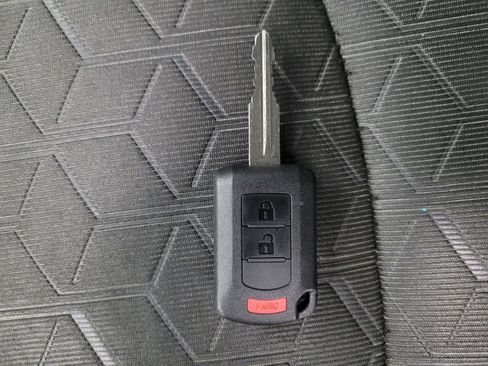 Used 2021 Mitsubishi Outlander Sport ES FWD image 32