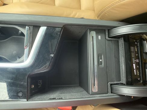 Used 2017 Volvo XC90 T6 Momentum w/ Vision Package image 20