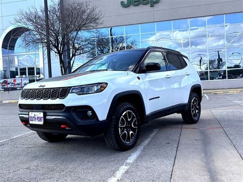 New 2026 Jeep Compass Trailhawk image 7