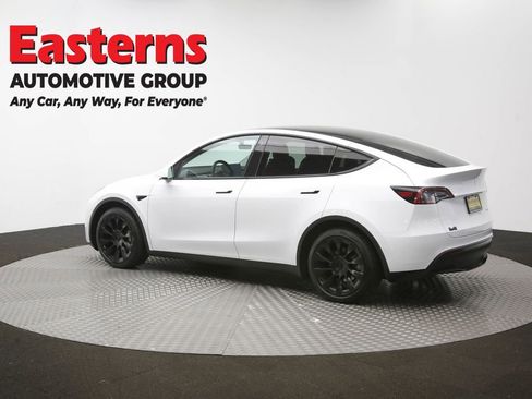 Used 2021 Tesla Model Y Long Range AWD/4WD image 57