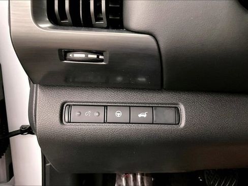 New 2026 Nissan Pathfinder Rock Creek AWD/4WD image 32