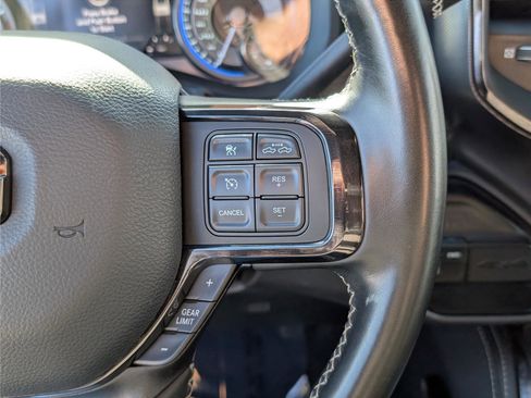 Used 2022 RAM 2500 Limited image 23