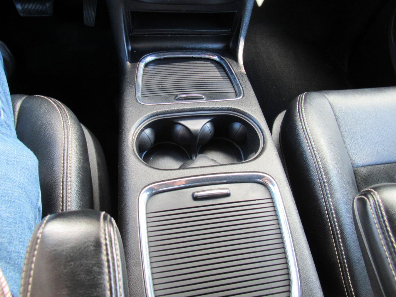 Used 2015 Dodge Grand Caravan SXT FWD image 25