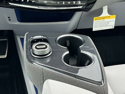 New 2026 Cadillac Optiq Luxury 1 image 4