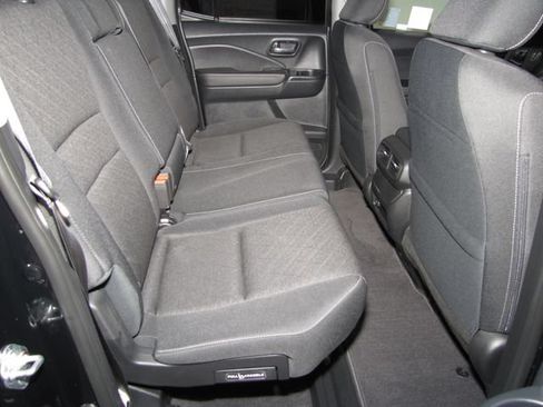 Certified 2024 Honda Ridgeline Sport image 17