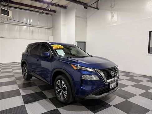 Used 2022 Nissan Rogue SV image 13