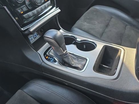 Used 2020 Jeep Grand Cherokee Altitude image 27