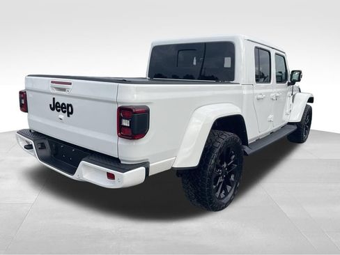 Used 2021 Jeep Gladiator Overland AWD/4WD image 12