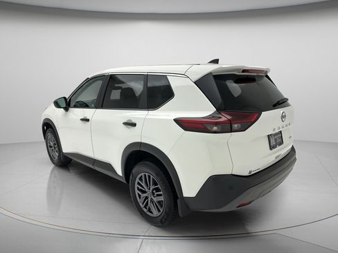 Used 2023 Nissan Rogue S AWD/4WD image 4
