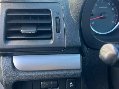 Used 2015 Subaru Forester 2.5i Premium w/ All-Weather Package image 24