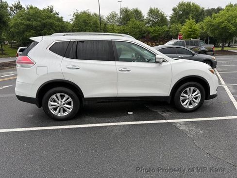 Used 2016 Nissan Rogue SV AWD/4WD image 4
