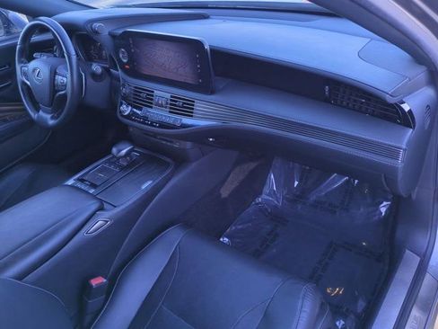 Used 2022 Lexus LS 500 image 37