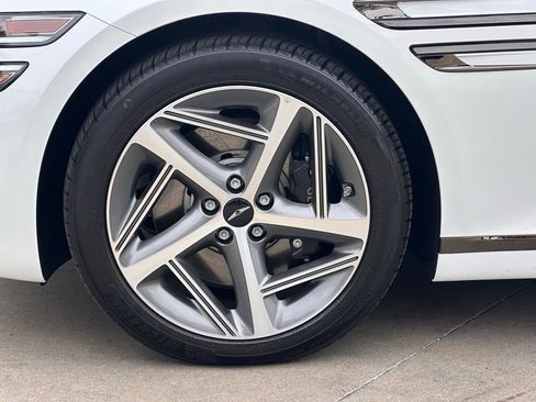 Used 2025 Genesis G80 3.5T Sport image 11