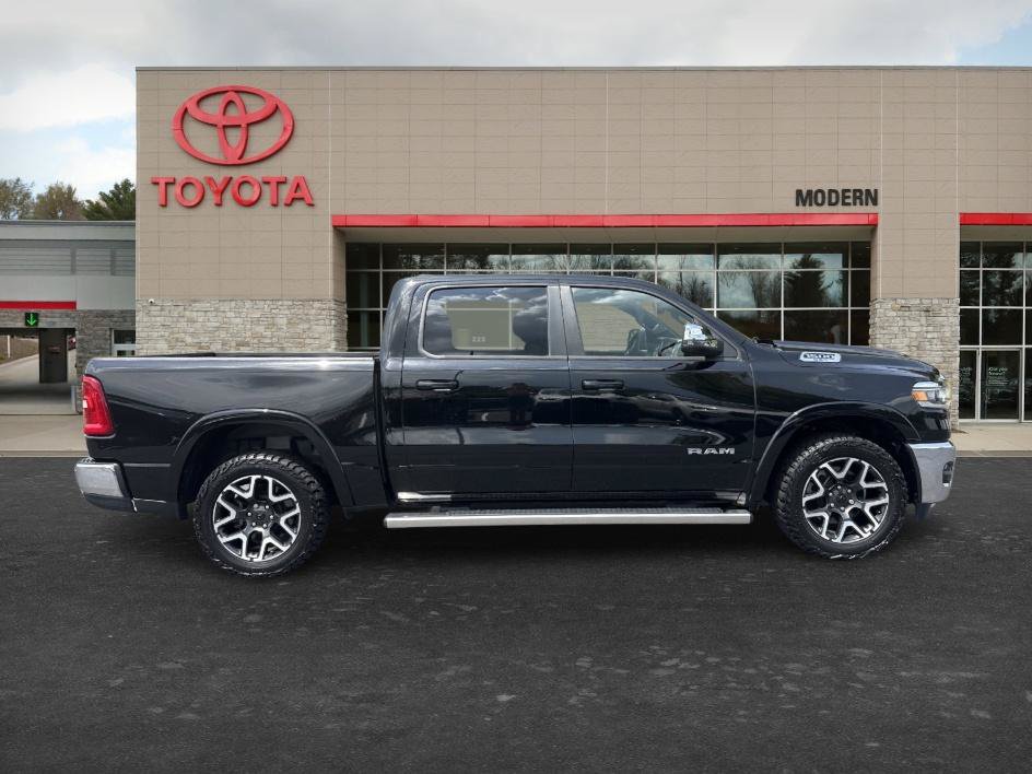 Used 2025 RAM 1500 Laramie AWD/4WD image 7