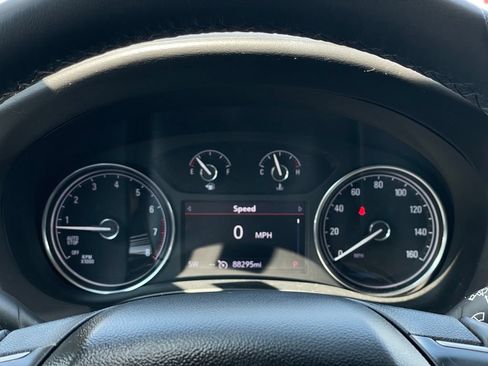 Used 2021 Buick Enclave Essence FWD image 13