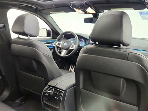 Used 2023 BMW 530e 530e iPerformance w/ M Sport Package image 26