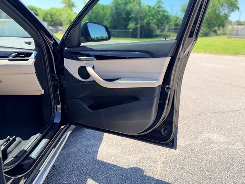 Used 2018 BMW X1 sDrive28i FWD image 22