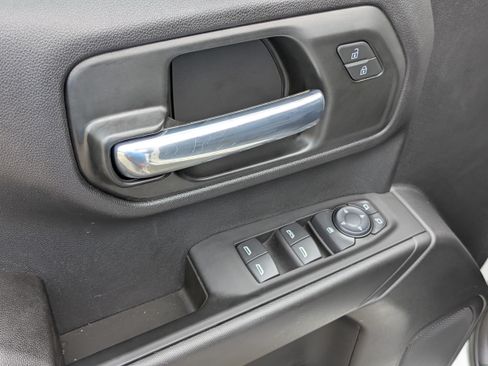 Used 2025 Chevrolet Silverado 1500 W/T w/ WT Value Package AWD/4WD image 12