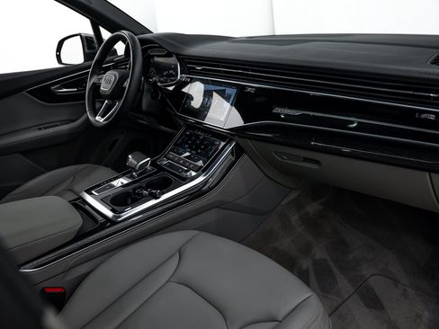 Certified 2023 Audi Q7 2.0T Premium Plus w/ Premium Plus Package AWD/4WD image 8
