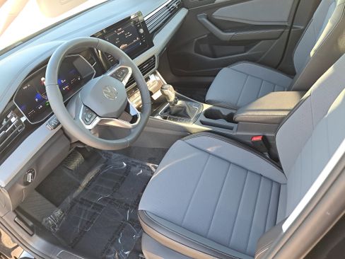 New 2026 Volkswagen Jetta SE image 15