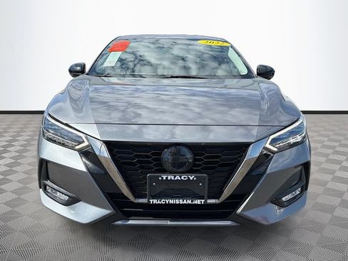 Used 2022 Nissan Sentra SR w/ SR Premium Package FWD image 2