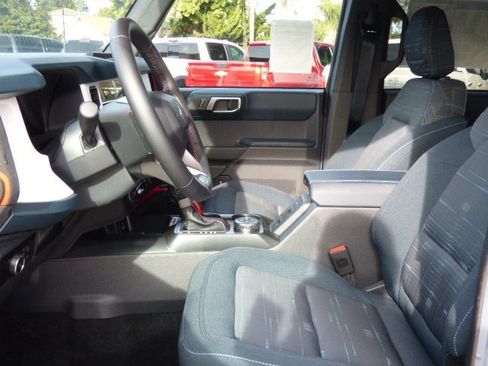 New 2025 Ford Bronco Heritage Edition image 18