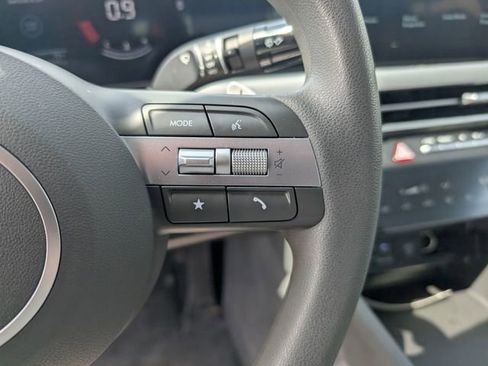 Used 2025 Hyundai Sonata SEL FWD image 18