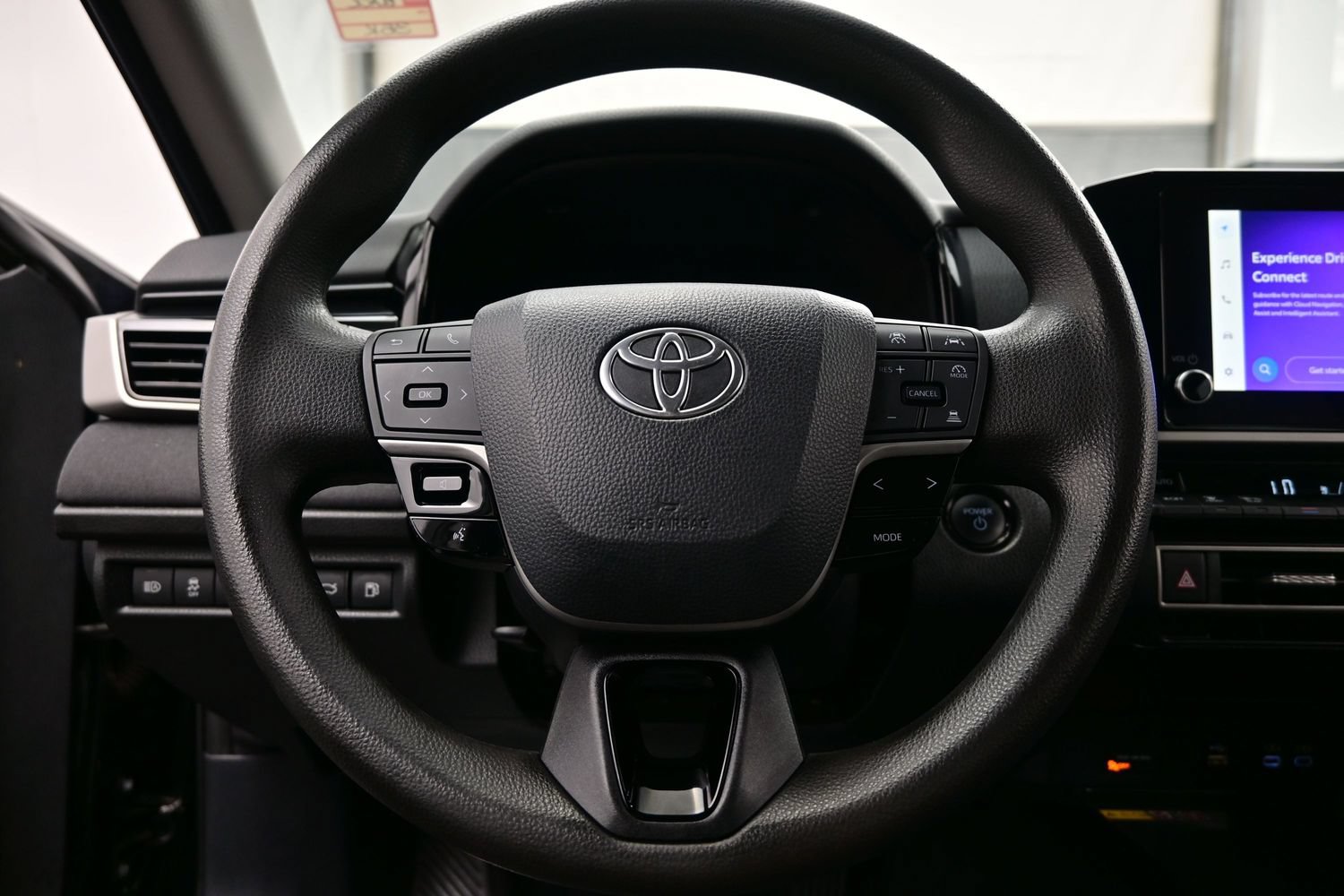 Used 2025 Toyota Camry LE FWD image 23