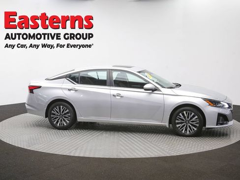 Used 2023 Nissan Altima 2.5 SV w/ SV Premium Package AWD/4WD image 49