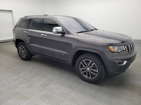Used 2018 Jeep Grand Cherokee Limited image 11