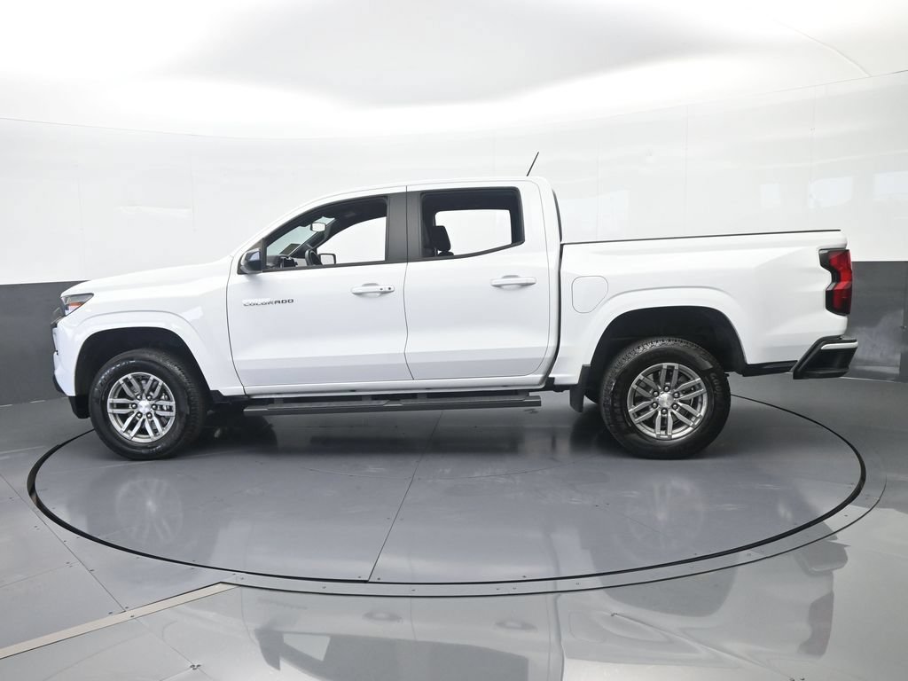 Used 2023 Chevrolet Colorado LT w/ LT Convenience Package RWD image 3