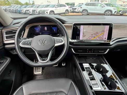 Used 2024 Volkswagen Atlas SEL Premium R-Line AWD/4WD image 17